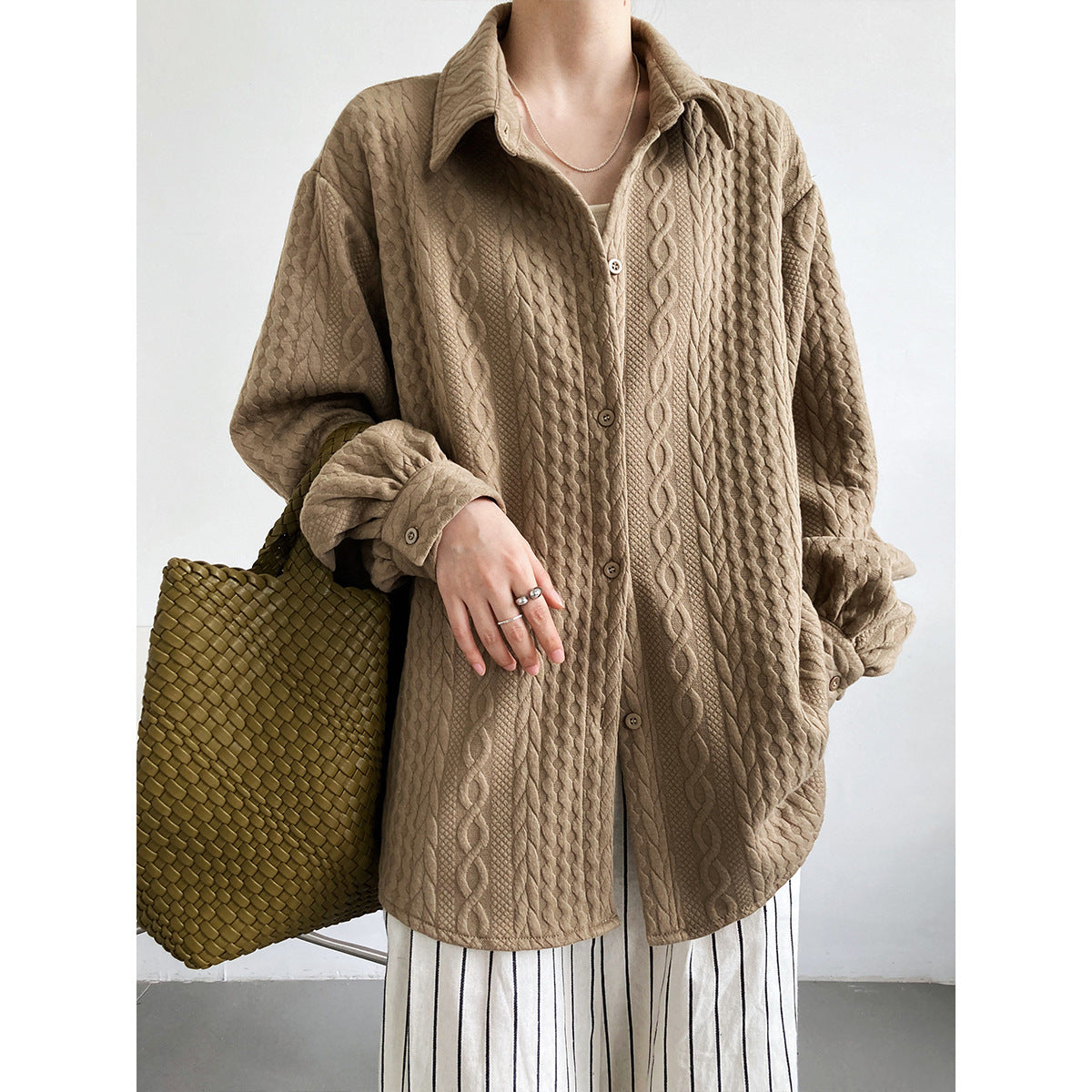 Sanya - Blusa oversize de malla con bordado