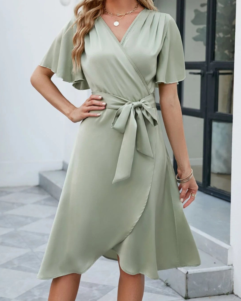 Athena - Elegante vestido acampanado de manga corta y escote en pico con cinturón de anudar