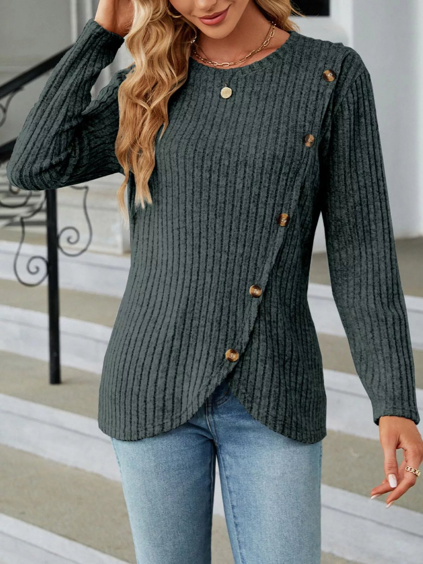 Alayna - Elegante sudadera con botones de punto acanalado