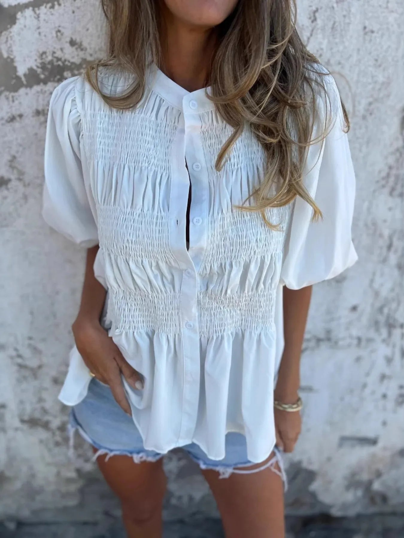 Lanie - Blusa de manga abullonada y botones delanteros con dobladillo de volantes