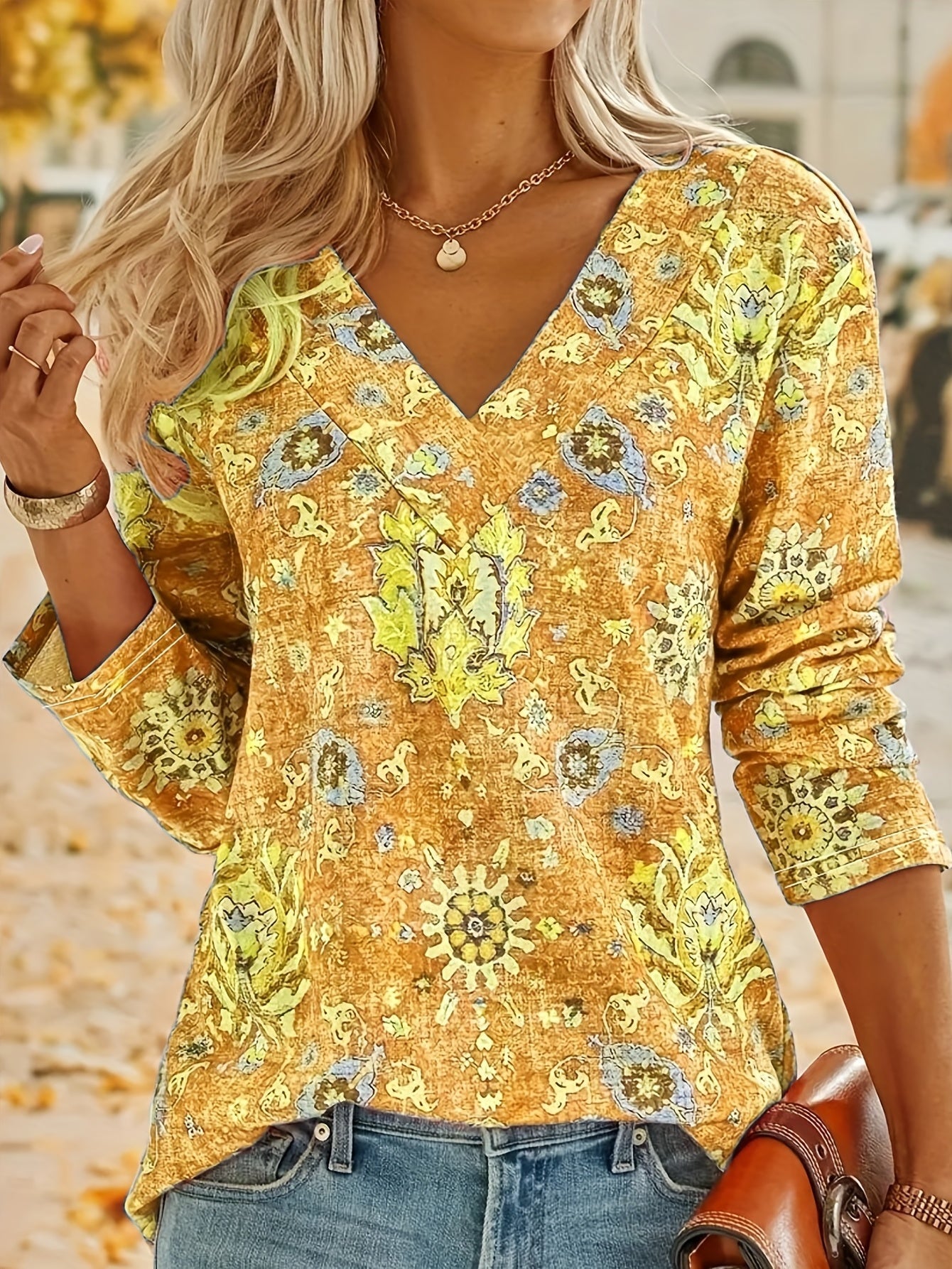 Rosaly - Elegante blusa de manga larga con estampado bohemio y cuello de pico