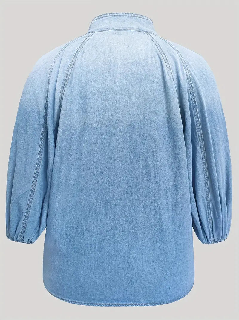 Anthea – Top vaquero elegante con cuello alto