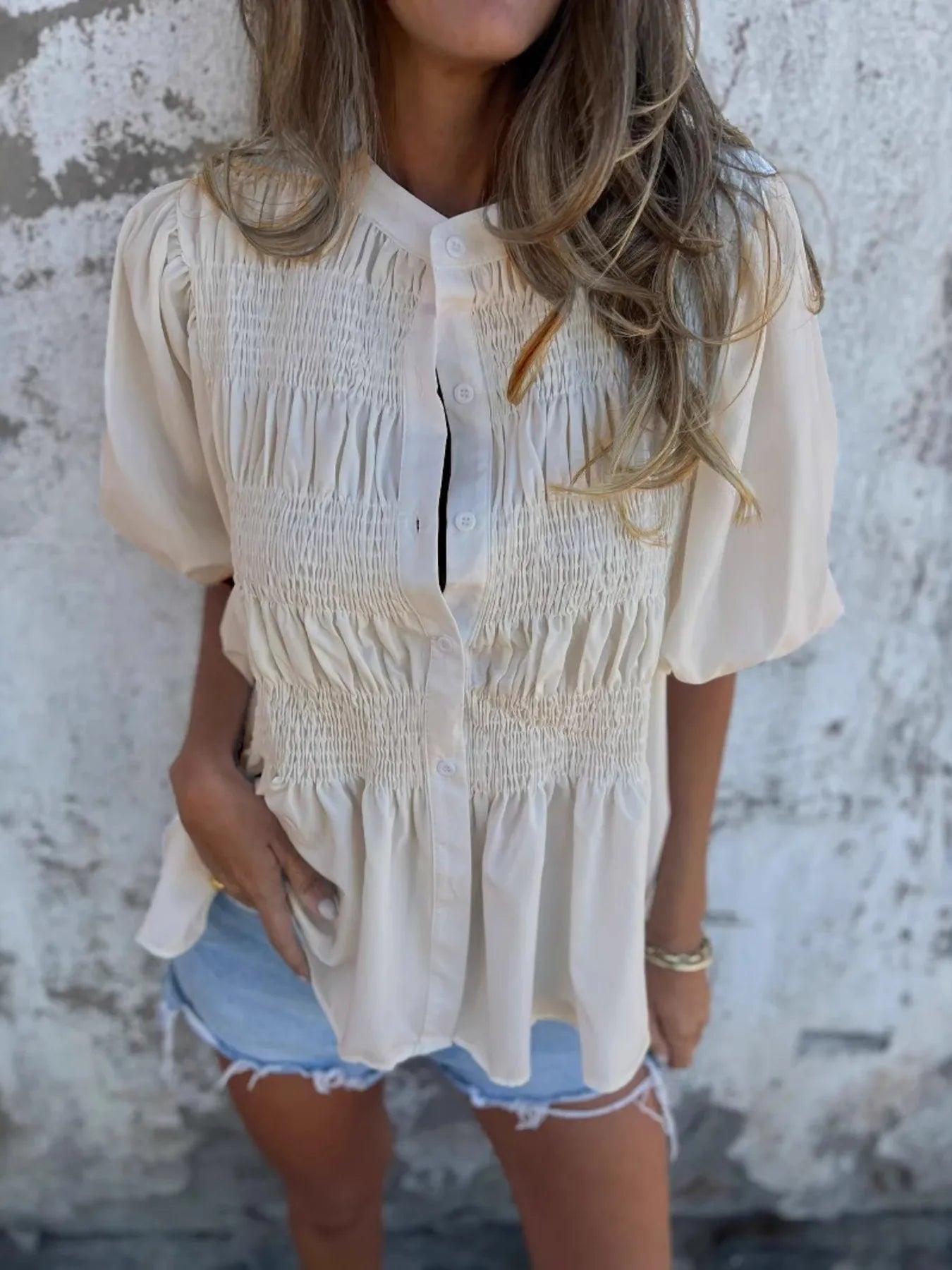 Lanie - Blusa de manga abullonada y botones delanteros con dobladillo de volantes