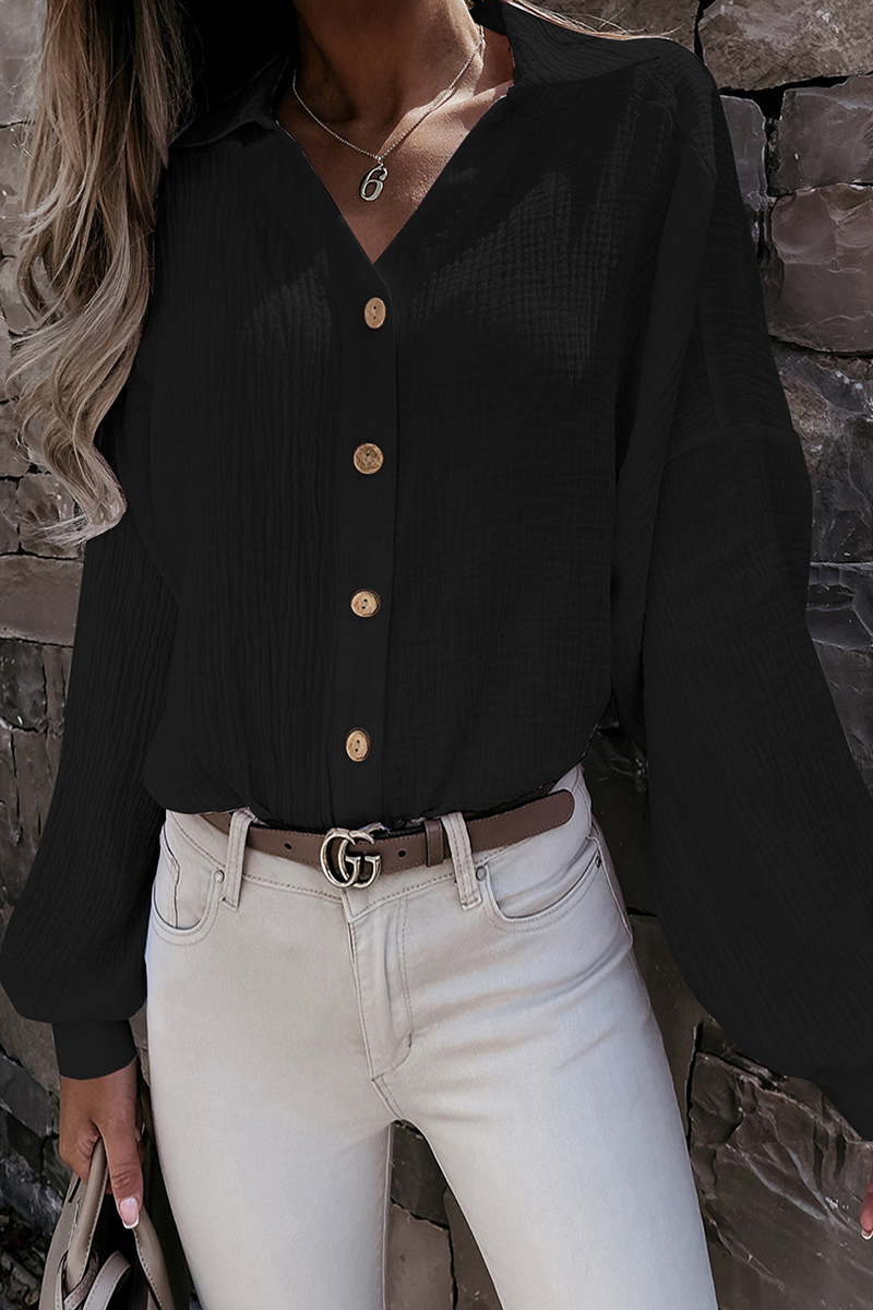 Kitty - Elegante blusa de manga larga con cuello vuelto y botones