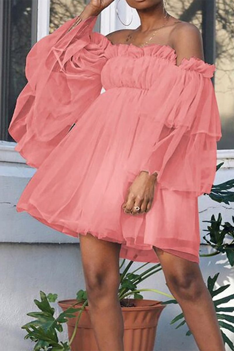 Cosette - Elegante vestido midi con hombros al descubierto y volantes sueltos