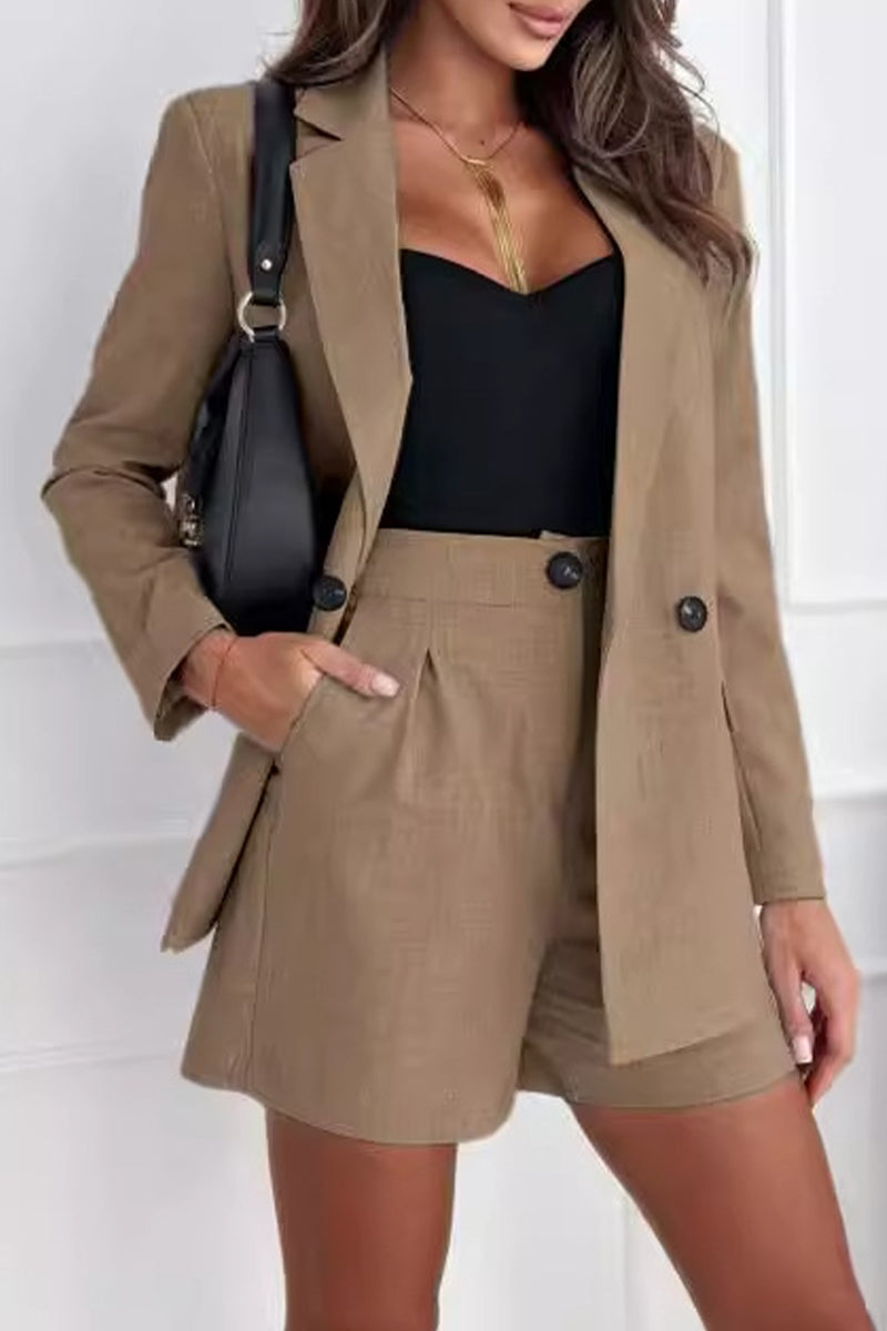 Sylvia - Elegante conjunto de blazer de manga larga y pantalón corto
