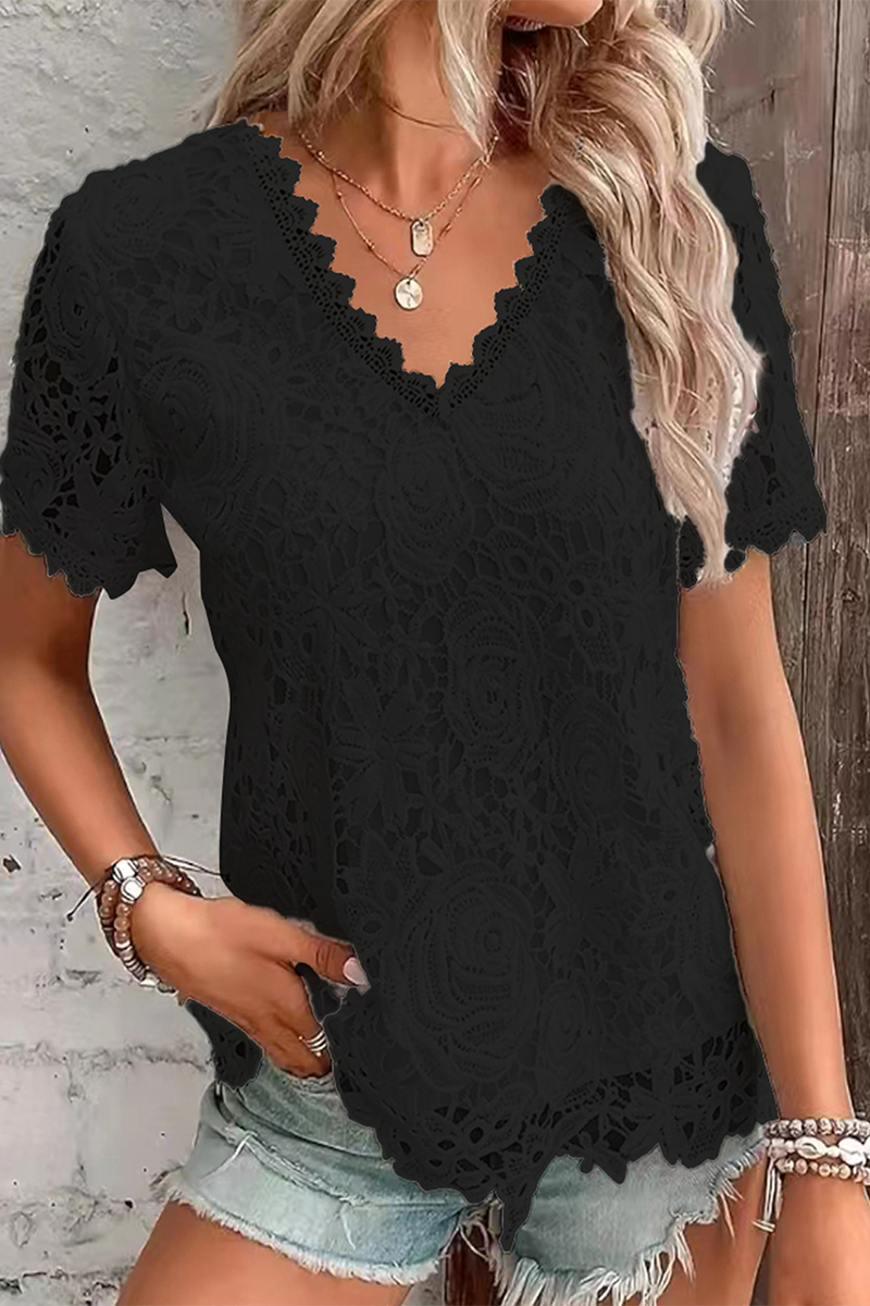 Lilith - Elegante blusa de encaje floral y cuello en V