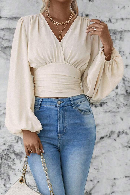 Emmie - Estilosa blusa con cuello en V y manga larga acampanada