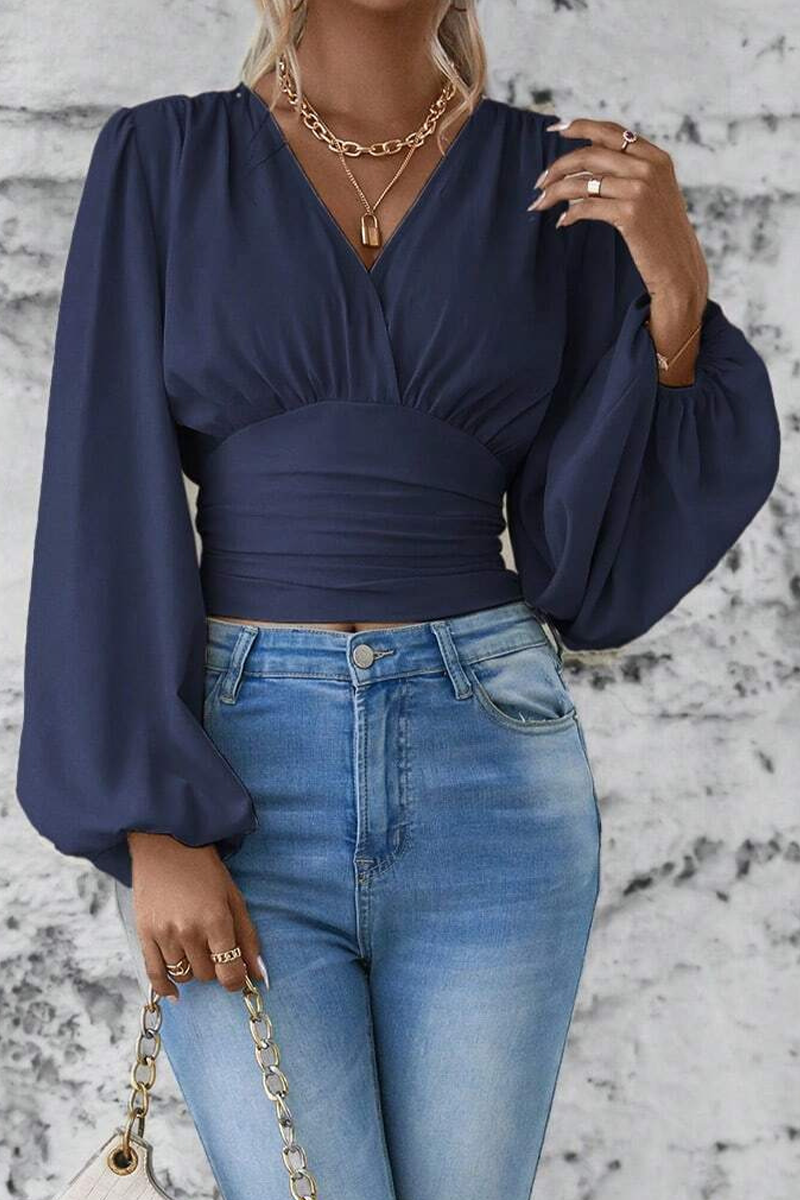 Emmie - Estilosa blusa con cuello en V y manga larga acampanada