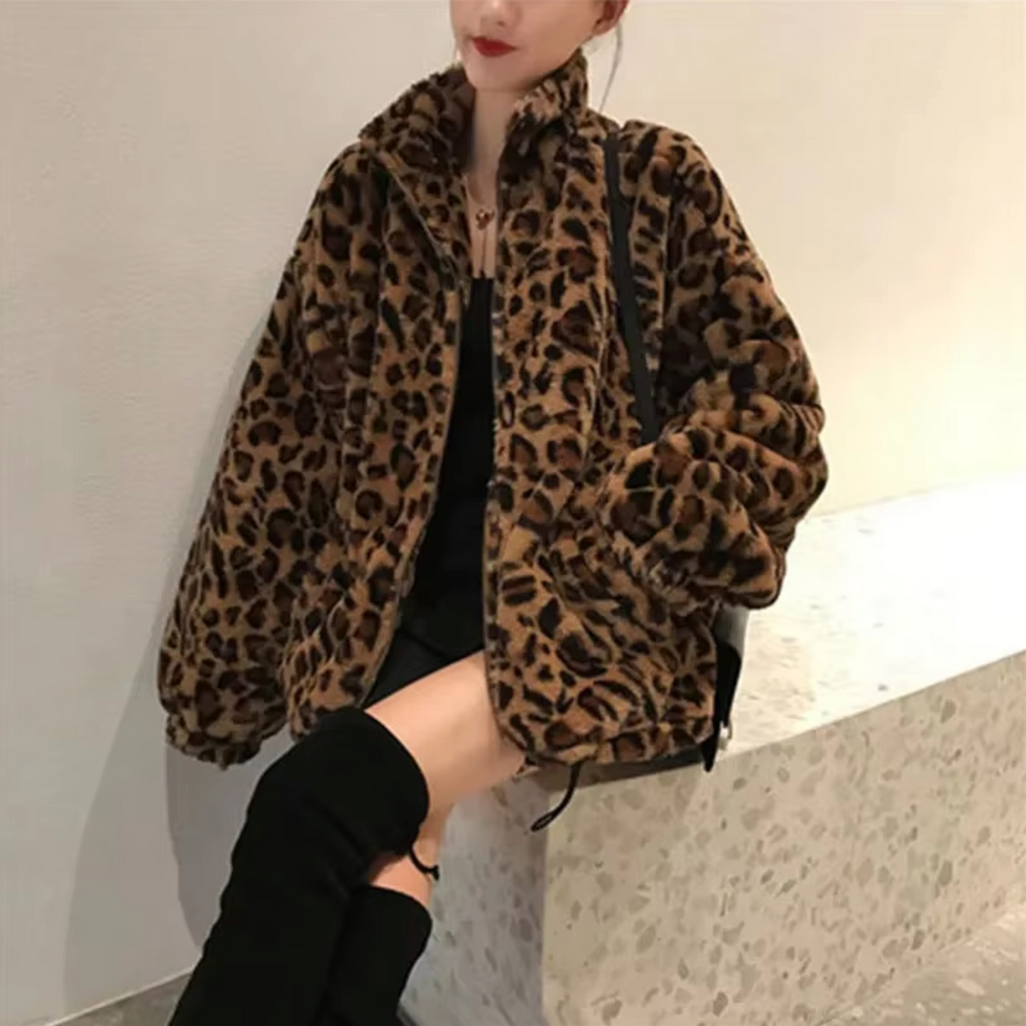 Breigh – Chaqueta de pelo con estampado de leopardo y cierre de cremallera