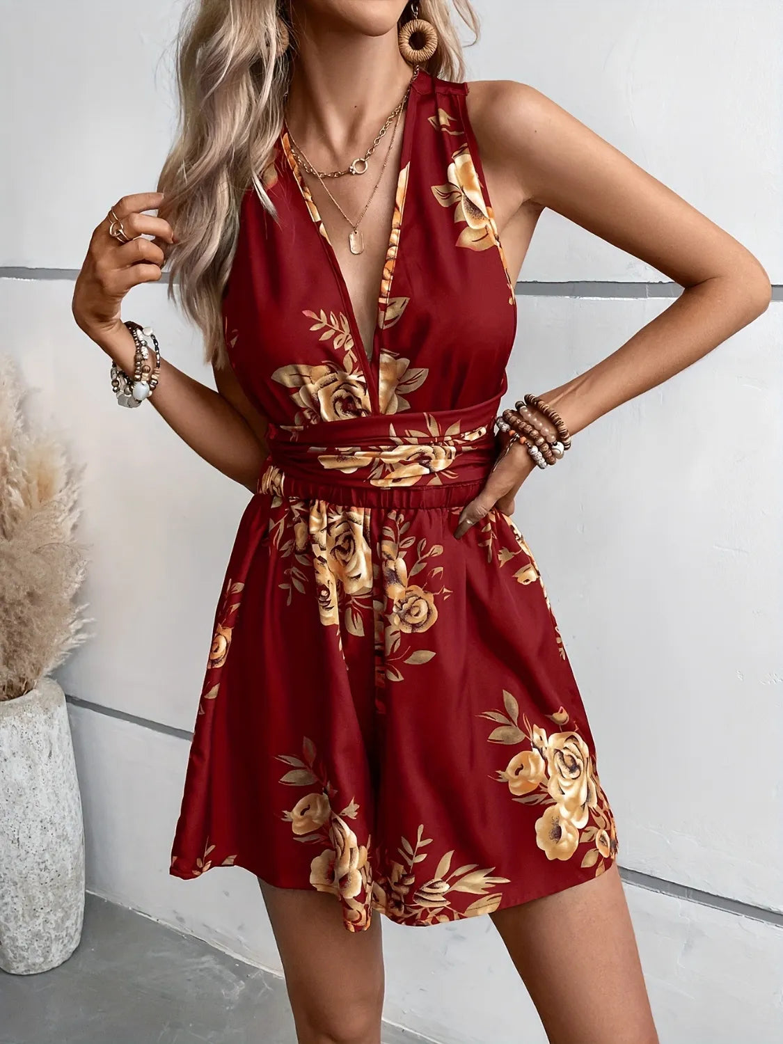 Georgia - Elegante pelele floral con espalda cruzada