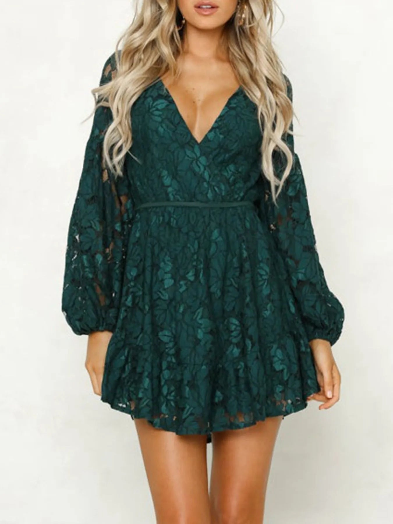 Patrice - Chic mini vestido de manga larga de encaje con escote en V profundo