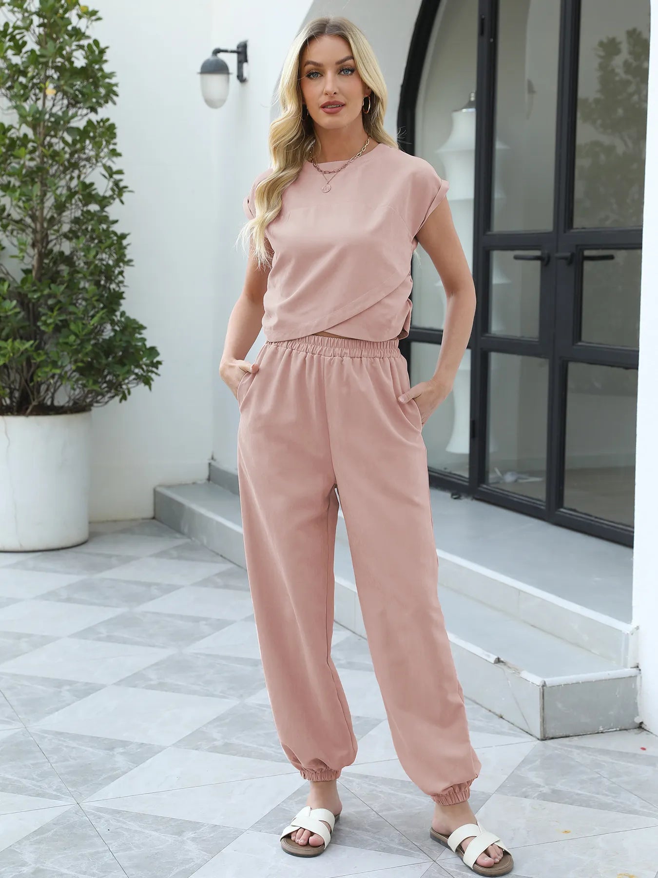 Serenella - Conjunto casual de top de cuello redondo y manga corta y pantalón holgado