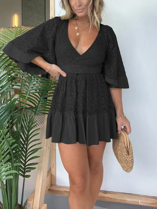 Leonora - Elegante mini vestido de encaje con escote en V y manga murciélago