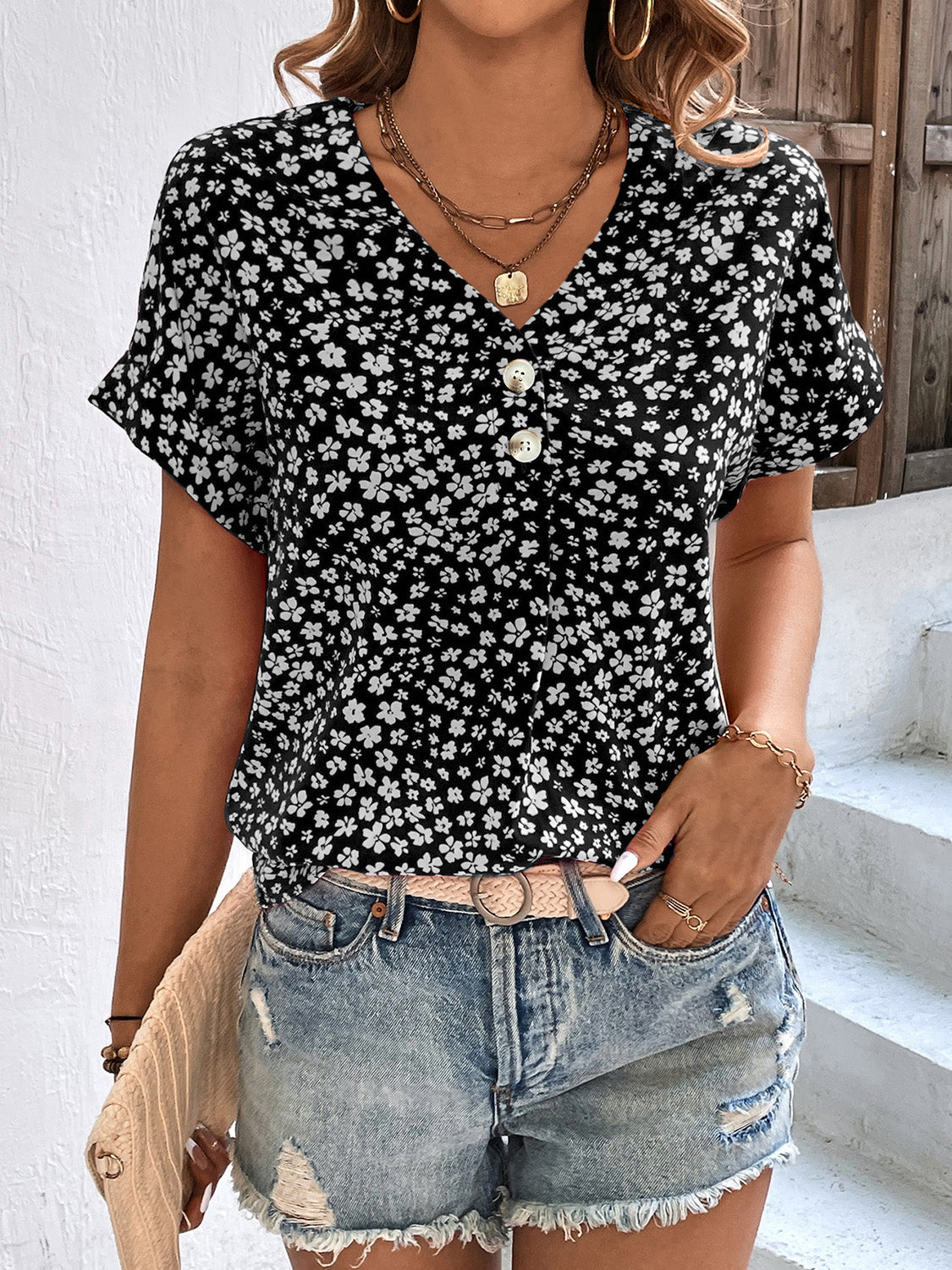 Abigale - Blusa casual floral de manga corta y cuello en V