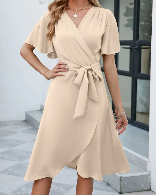 Athena - Elegante vestido acampanado de manga corta y escote en pico con cinturón de anudar