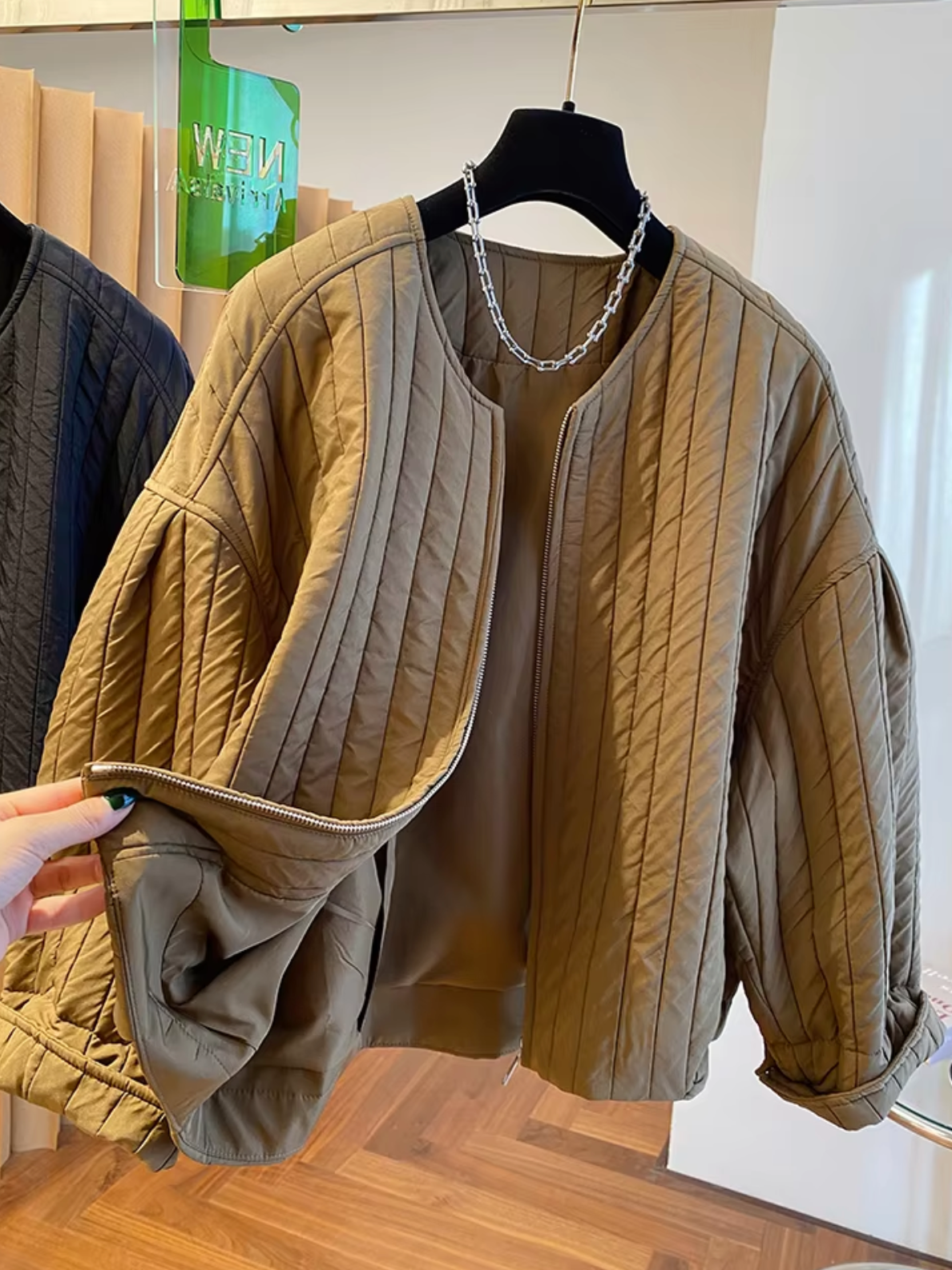 Aira - Chaqueta acolchada con cremallera