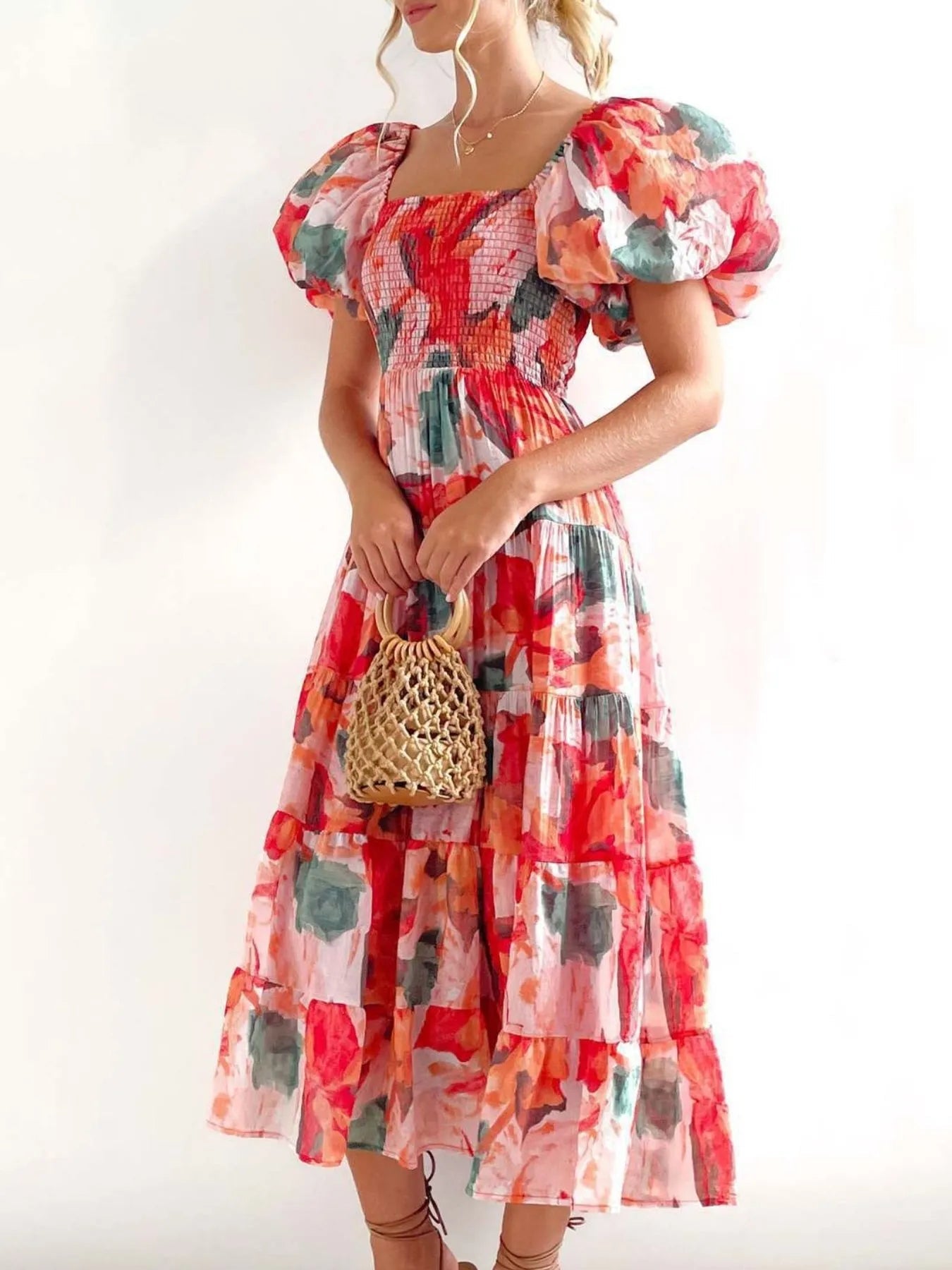 Evienne - Elegante vestido con mangas abullonadas y estampado floral