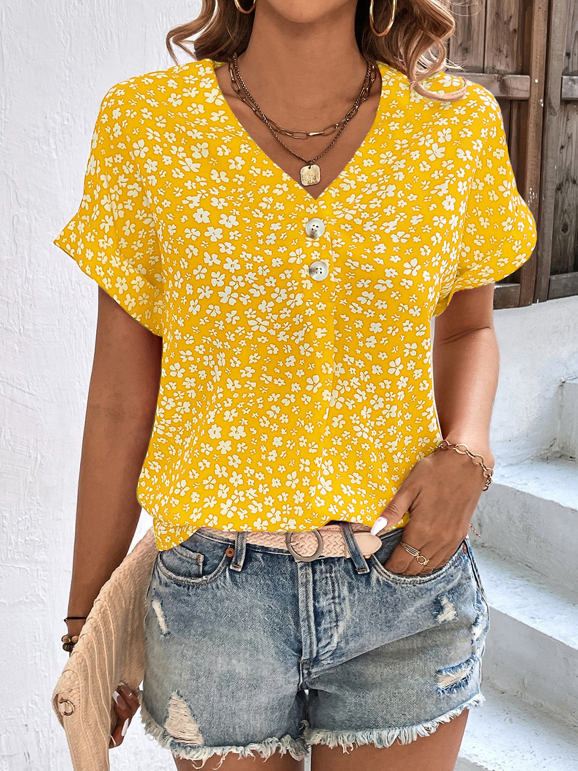 Abigale - Blusa casual floral de manga corta y cuello en V