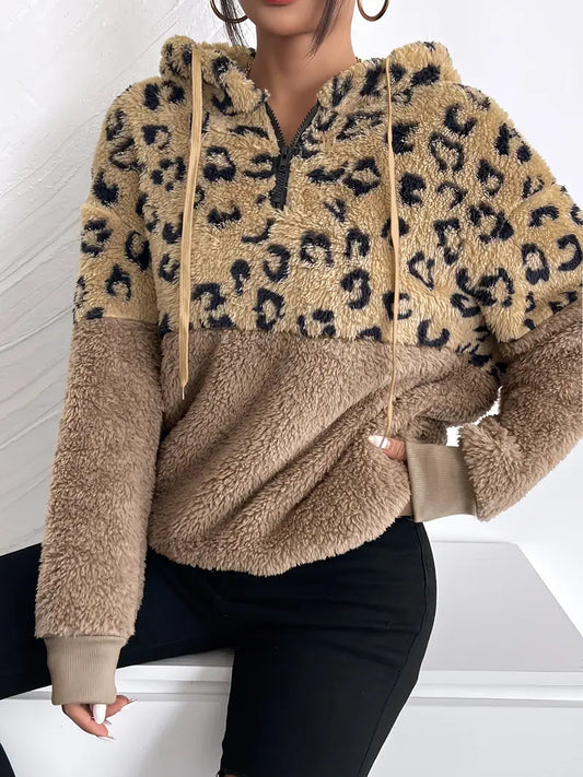 Barkha – Sudadera con capucha y estampado de leopardo