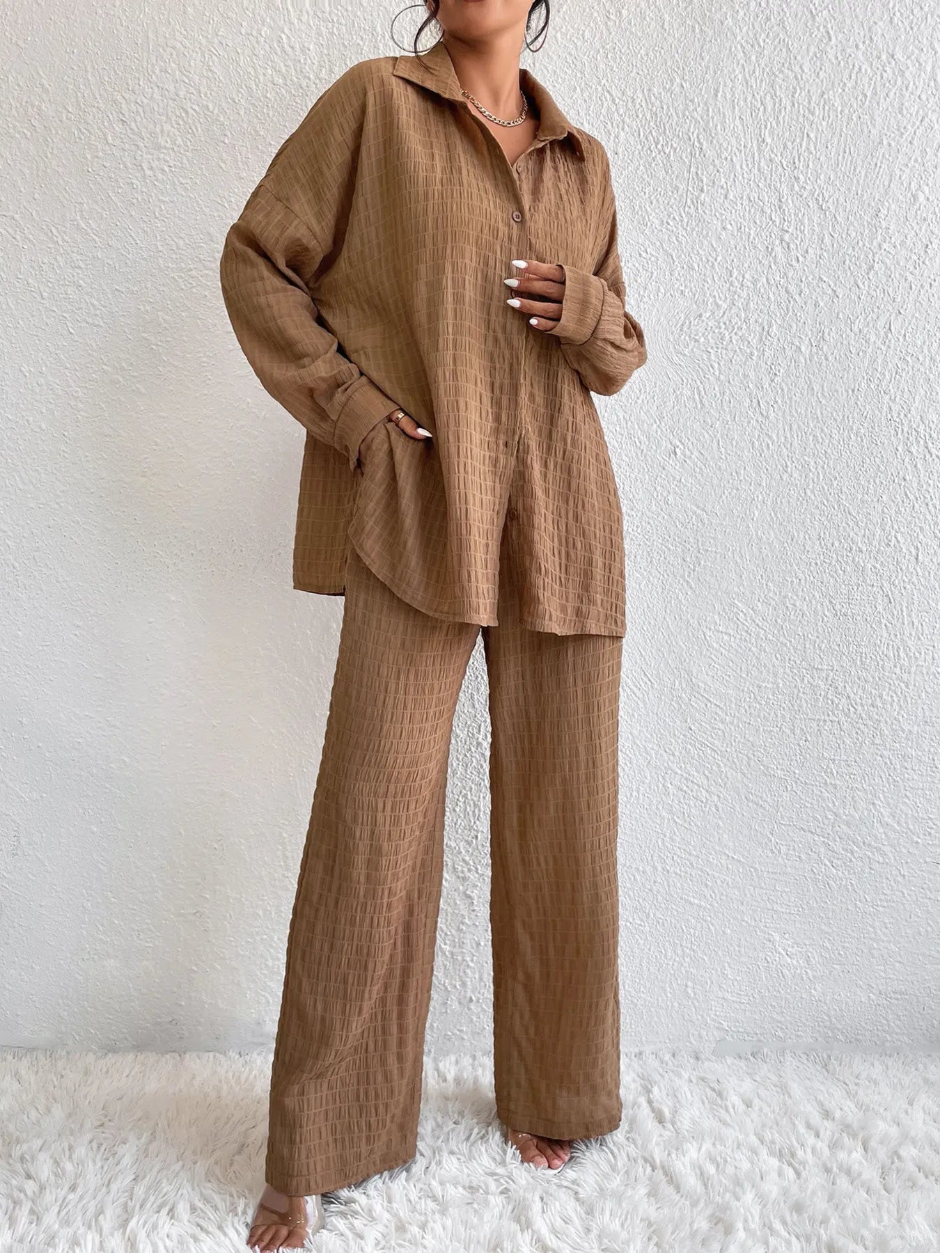 Lydia - Elegante conjunto de blusa abotonada de manga larga y pantalón