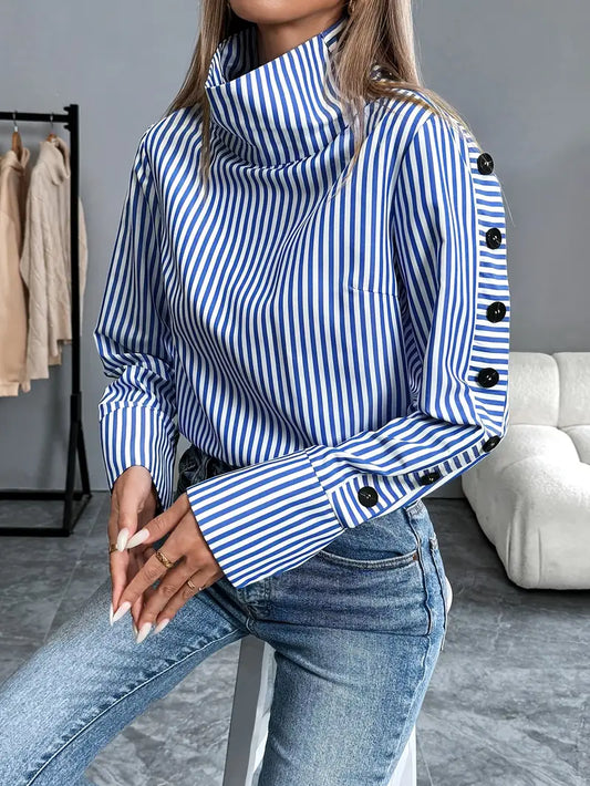 Sigrid – Blusa de rayas con cuello alto