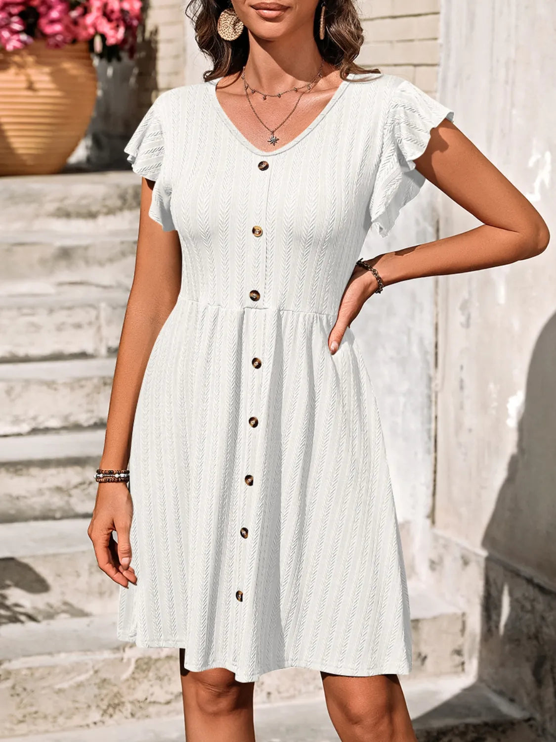 Marina - Elegante vestido de manga larga con volantes y cuello en V abotonado