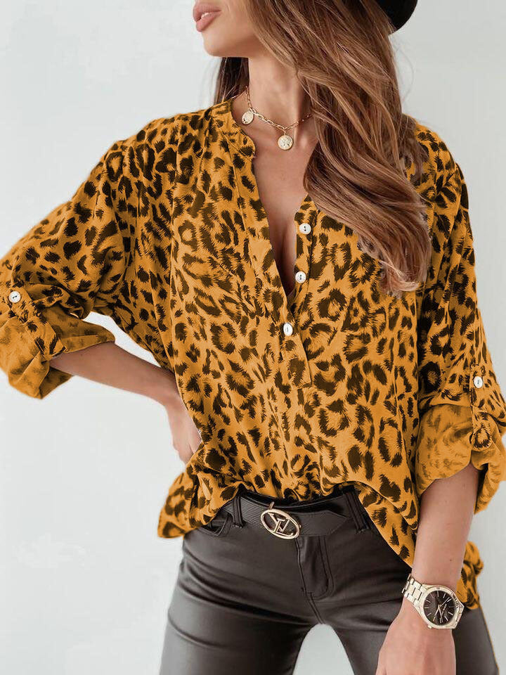 Alynna - Blusa informal de manga larga con botones sueltos y estampado de leopardo