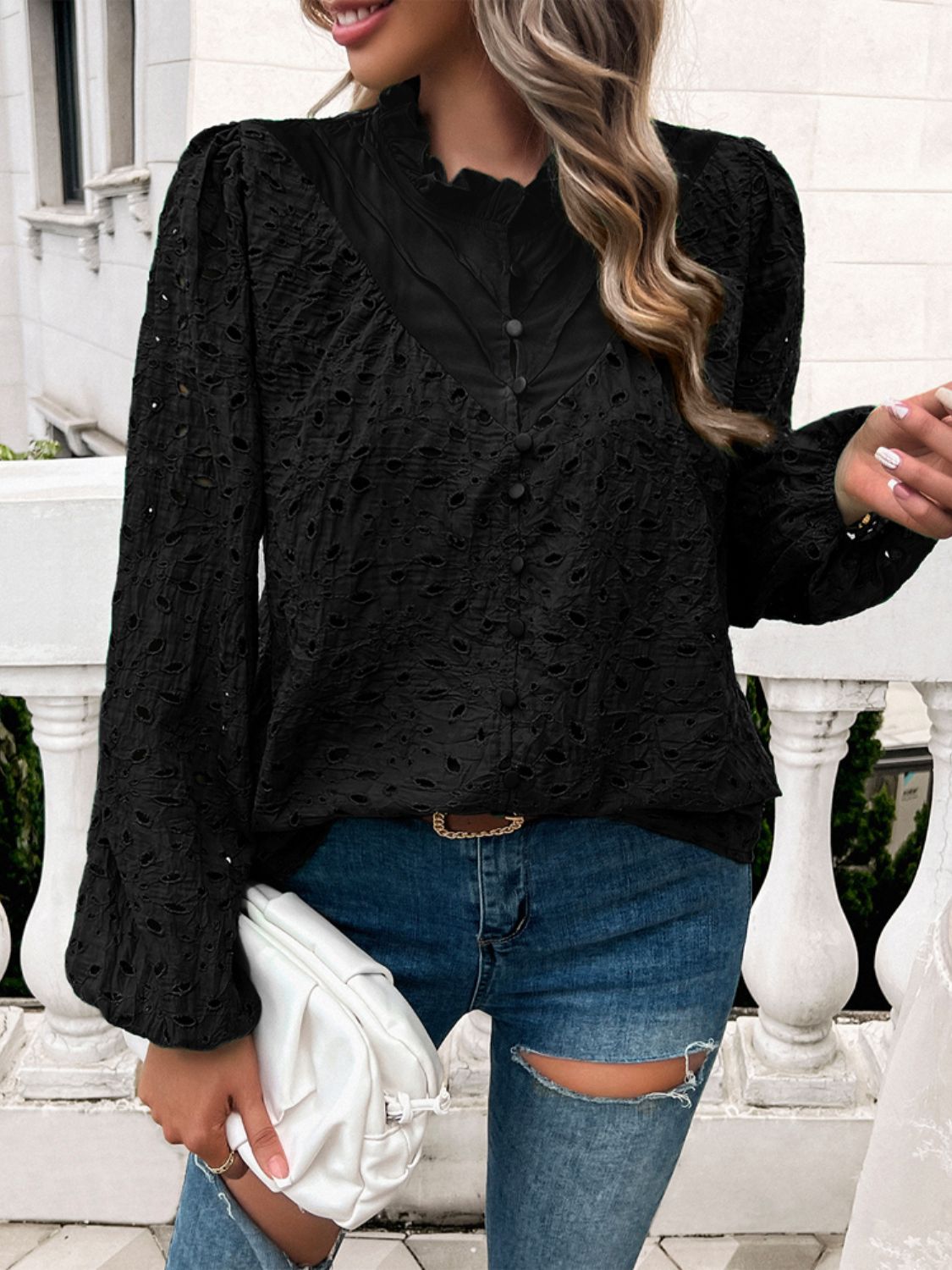 Faye - Elegante blusa de manga larga y cuello redondo con volante
