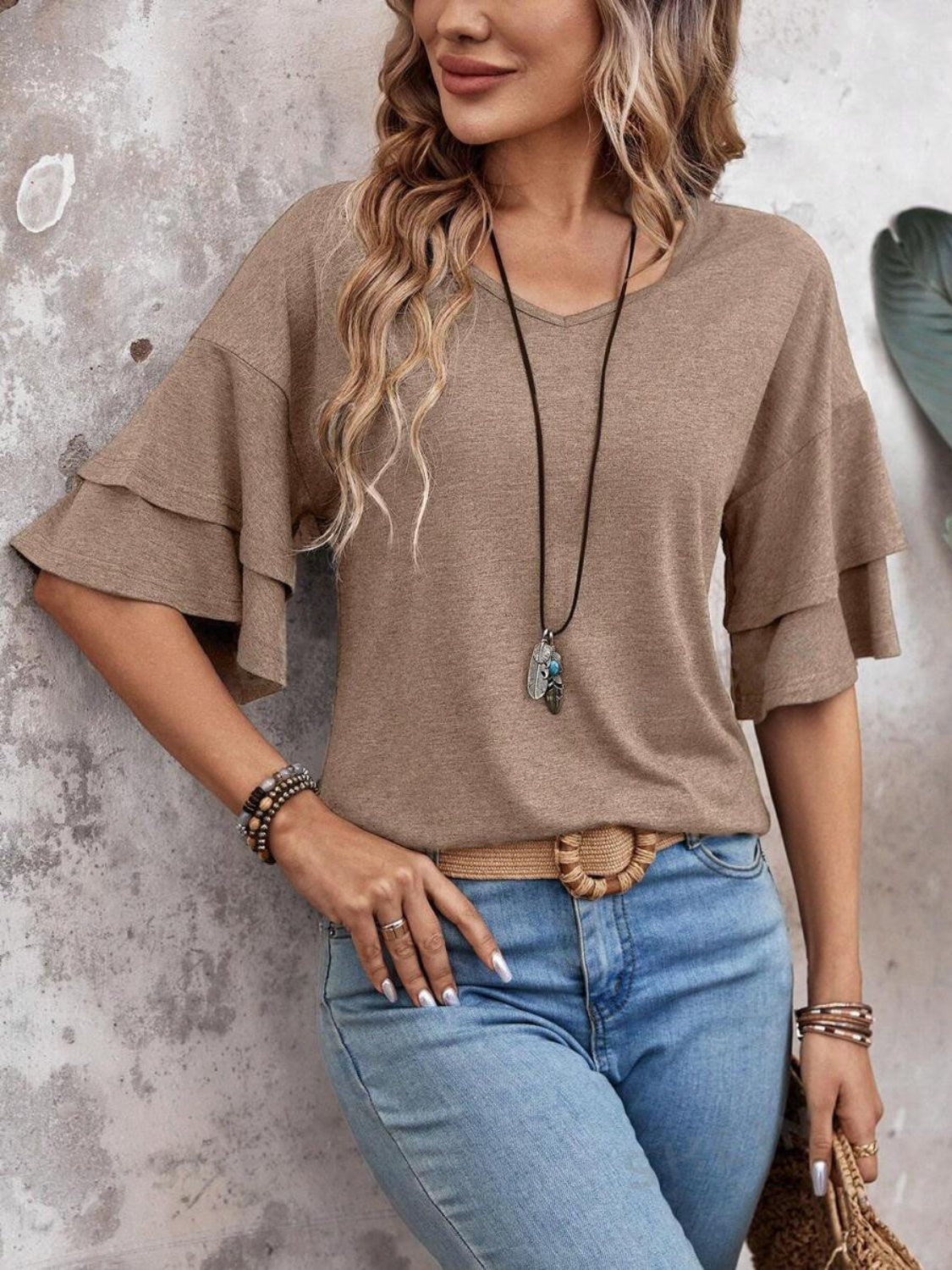 Zayira - Elegante blusa de media manga con volante en capas