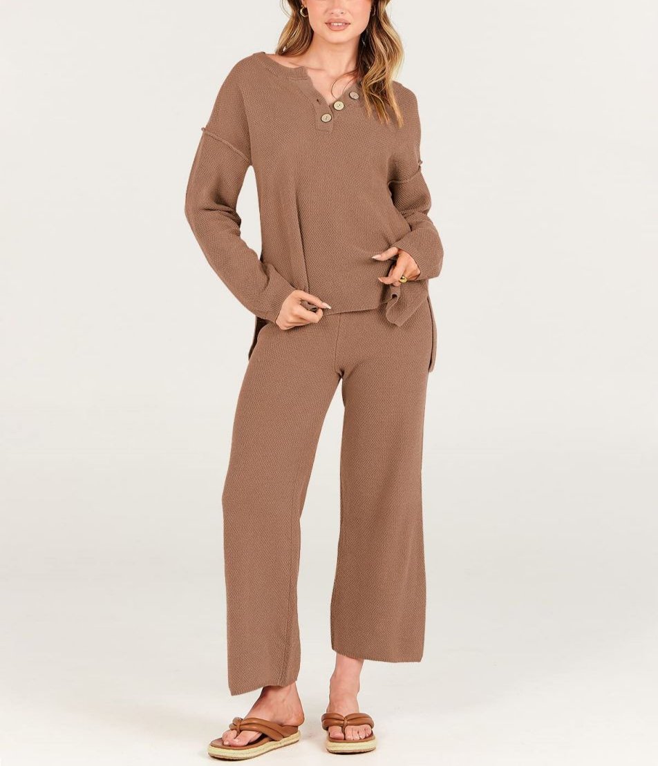 Lavina - Elegante conjunto de jersey y pantalón con cuello de pico y botones sueltos