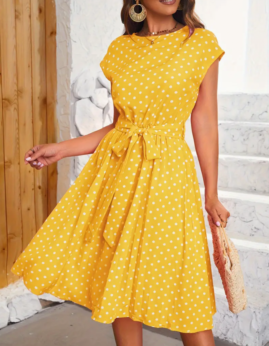 Teresa - Elegante vestido midi de lunares con cinturón de anudar