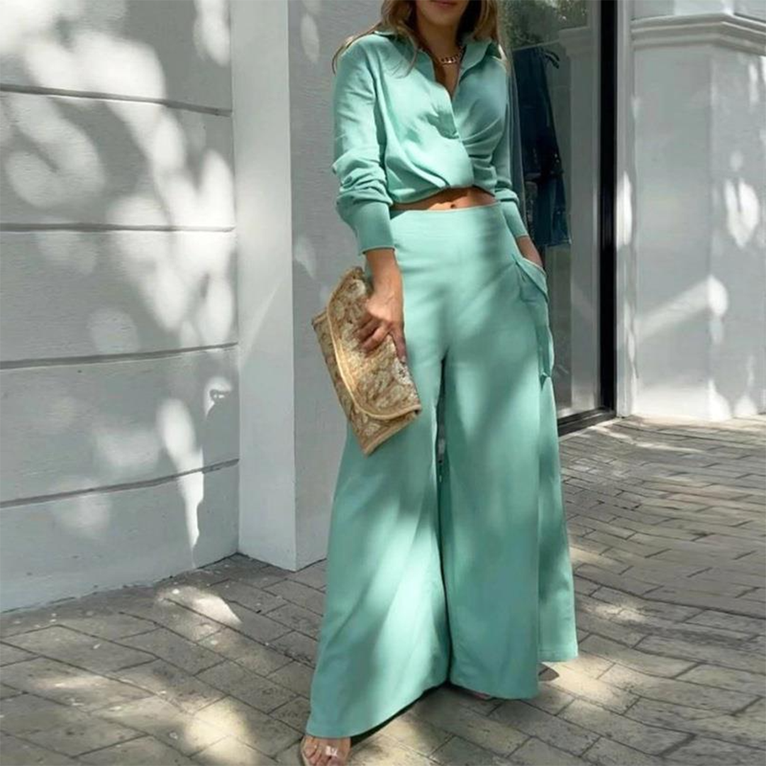 Althea - Elegante blusa crop de manga larga y pantalón de pata ancha
