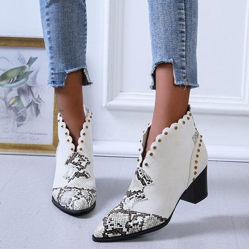 Botines Cowboy con Tachuelas