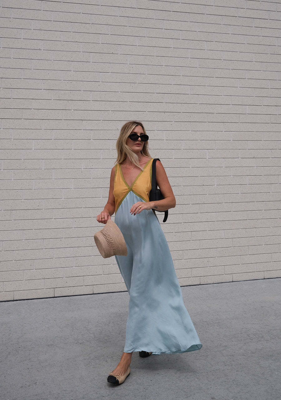 Annora - Vestido con Escote en V