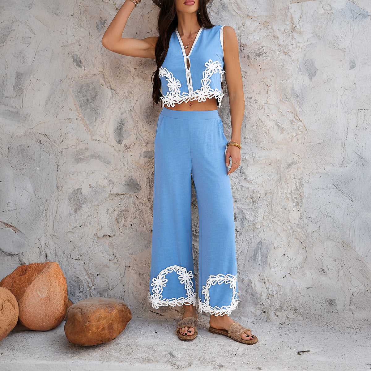 Everly - Estiloso top sin mangas de encaje y pantalón de cintura alta y pernera ancha