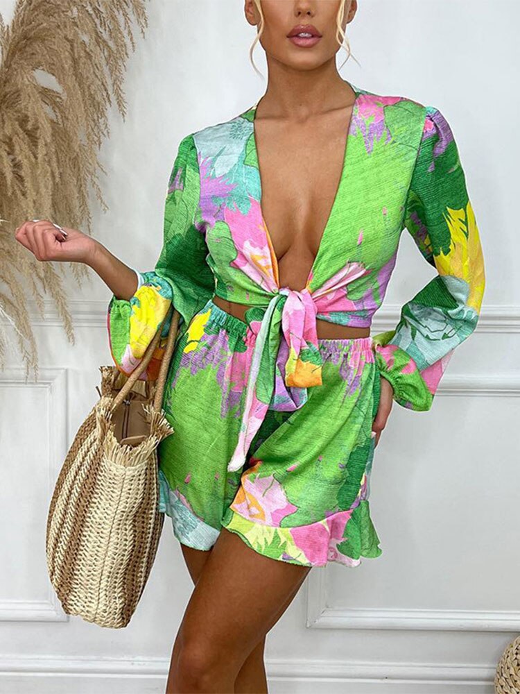 Nancy - Estiloso conjunto de verano de top y pantalones cortos con lazos de colores