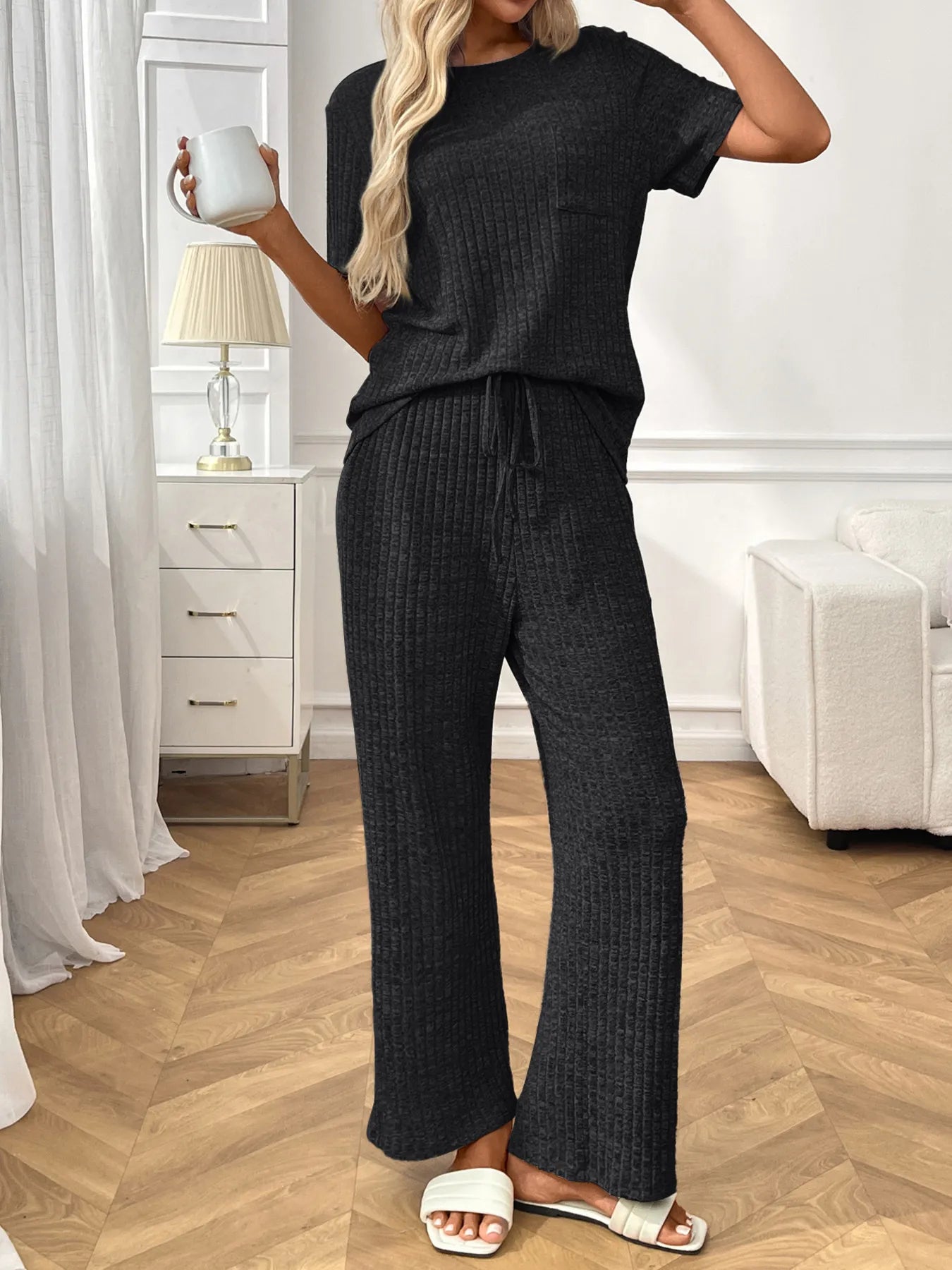 Helene - Elegante conjunto de pantalón y top de manga corta de punto acanalado
