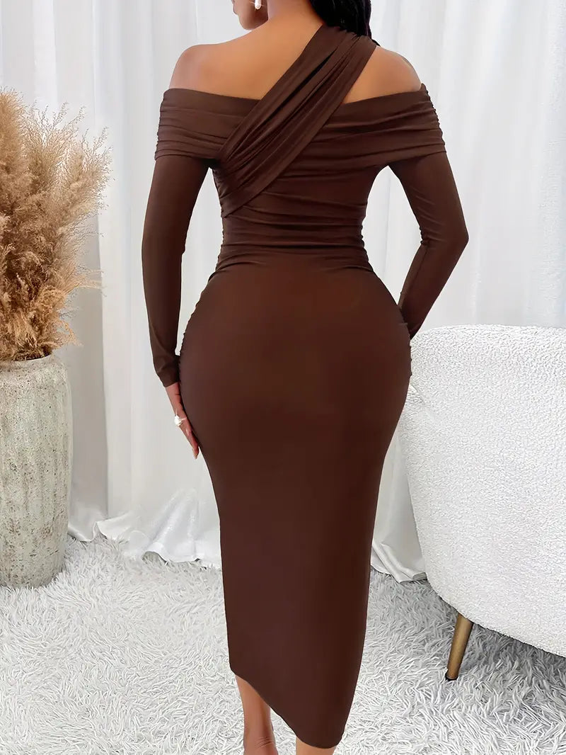 Tiana - Elegante vestido ajustado con hombros descubiertos