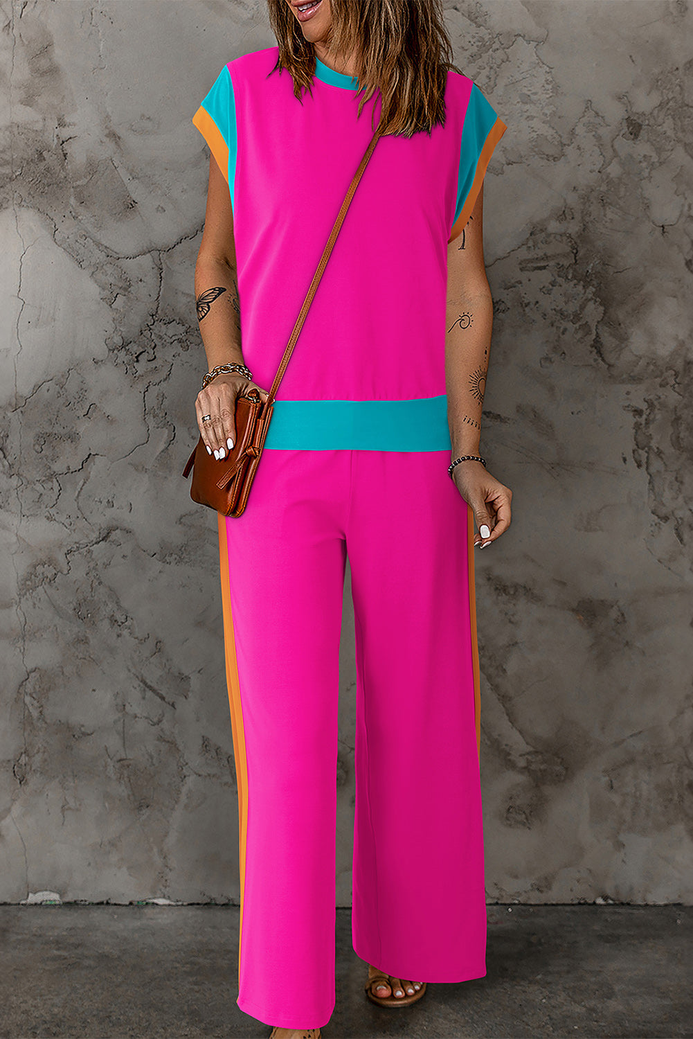 Krissy - Elegante conjunto de top y pantalones holgados con cuello redondo en contraste