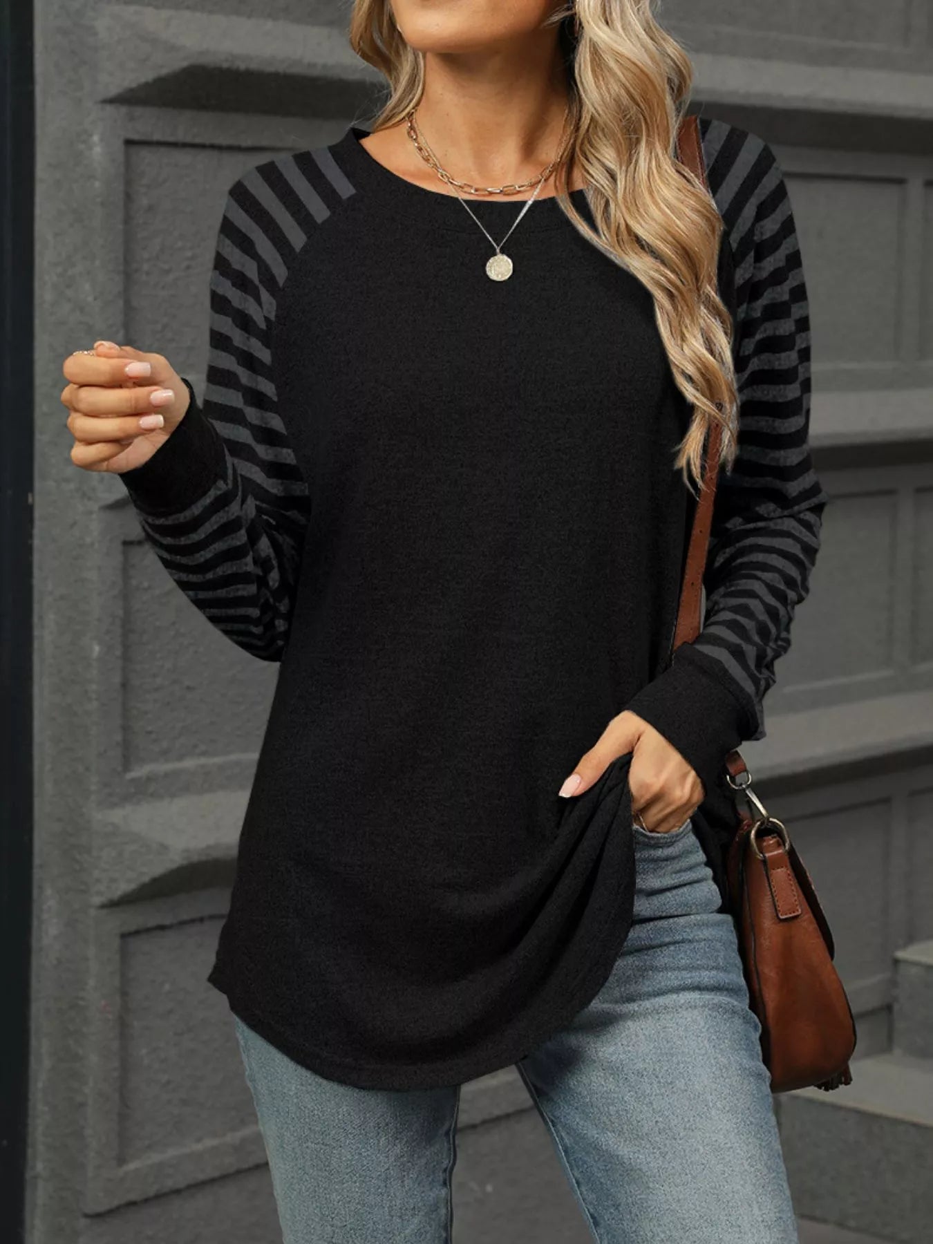 Dalmira - Sudadera informal de cuello redondo y mangas a rayas