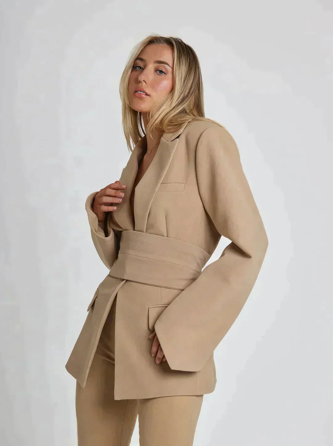 Dorothy - Blazer con Cinturones Adicionales