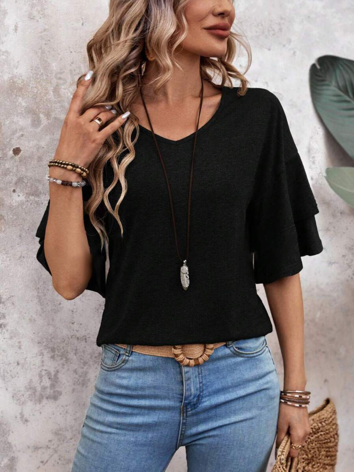 Zayira - Elegante blusa de media manga con volante en capas