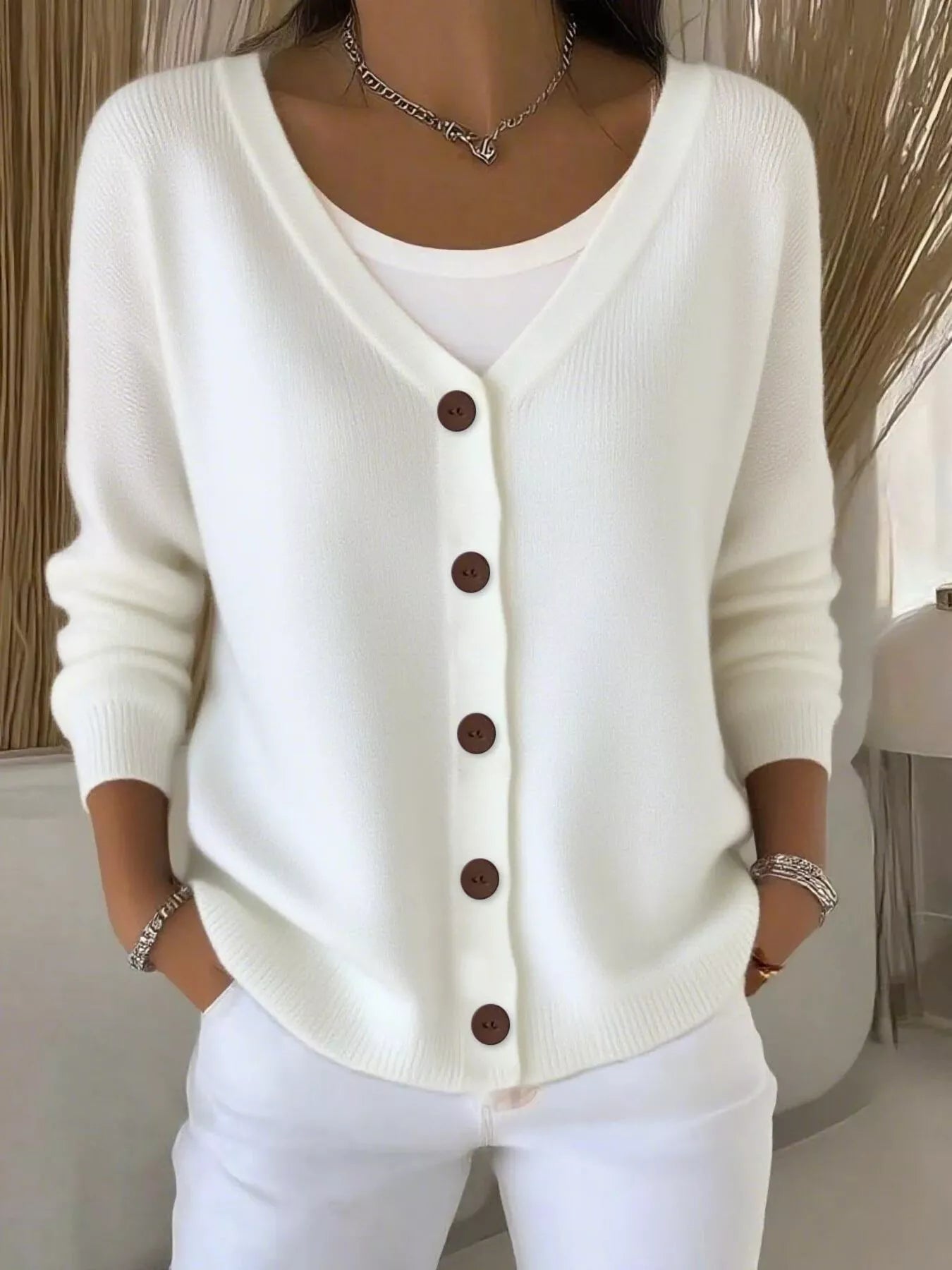 Adara - Elegante cárdigan con botones en la parte delantera y cuello en V