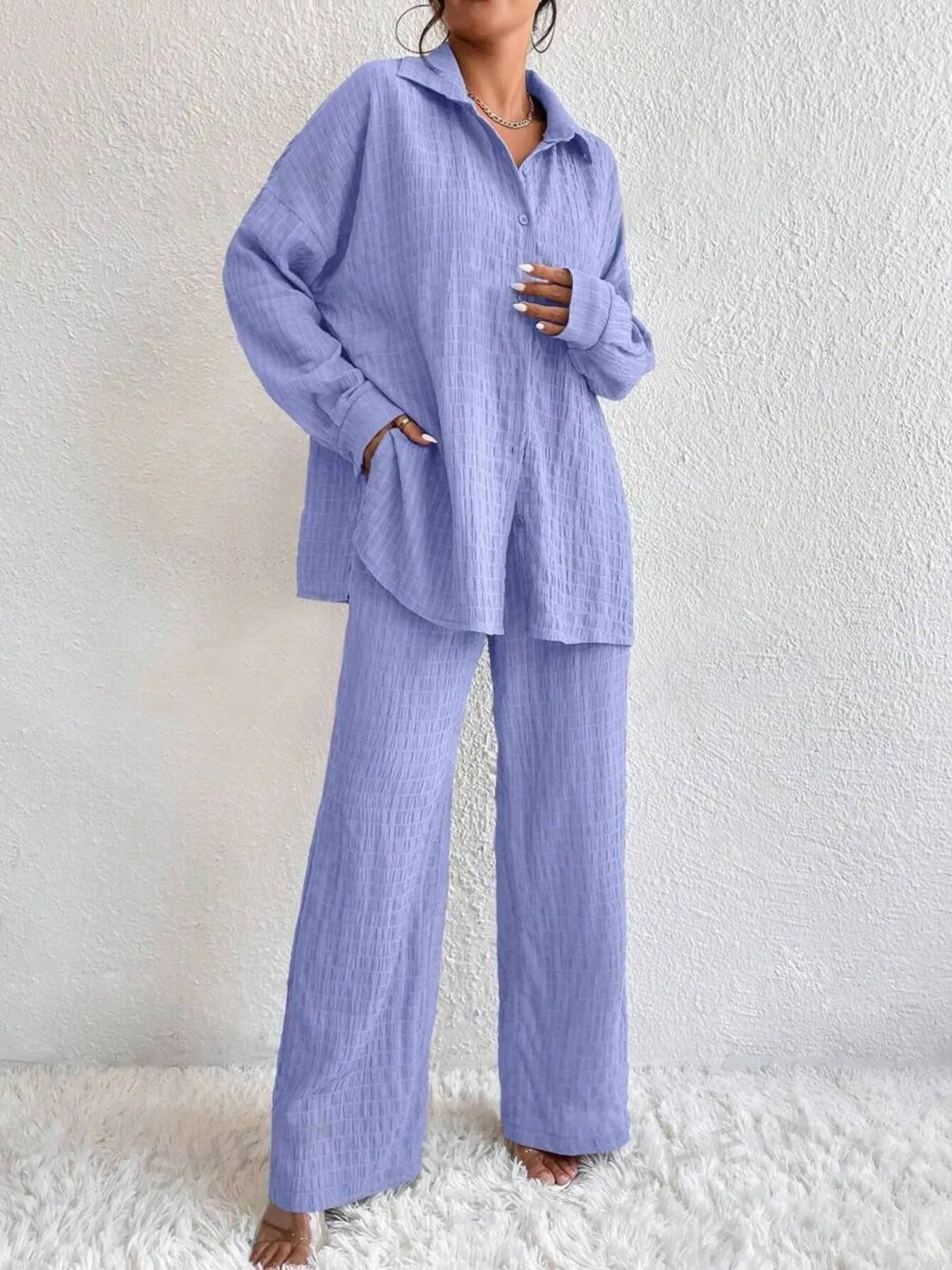 Lydia - Elegante conjunto de blusa abotonada de manga larga y pantalón
