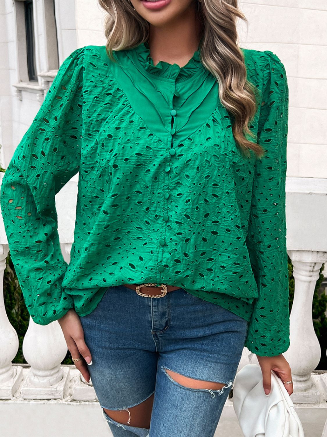 Faye - Elegante blusa de manga larga y cuello redondo con volante
