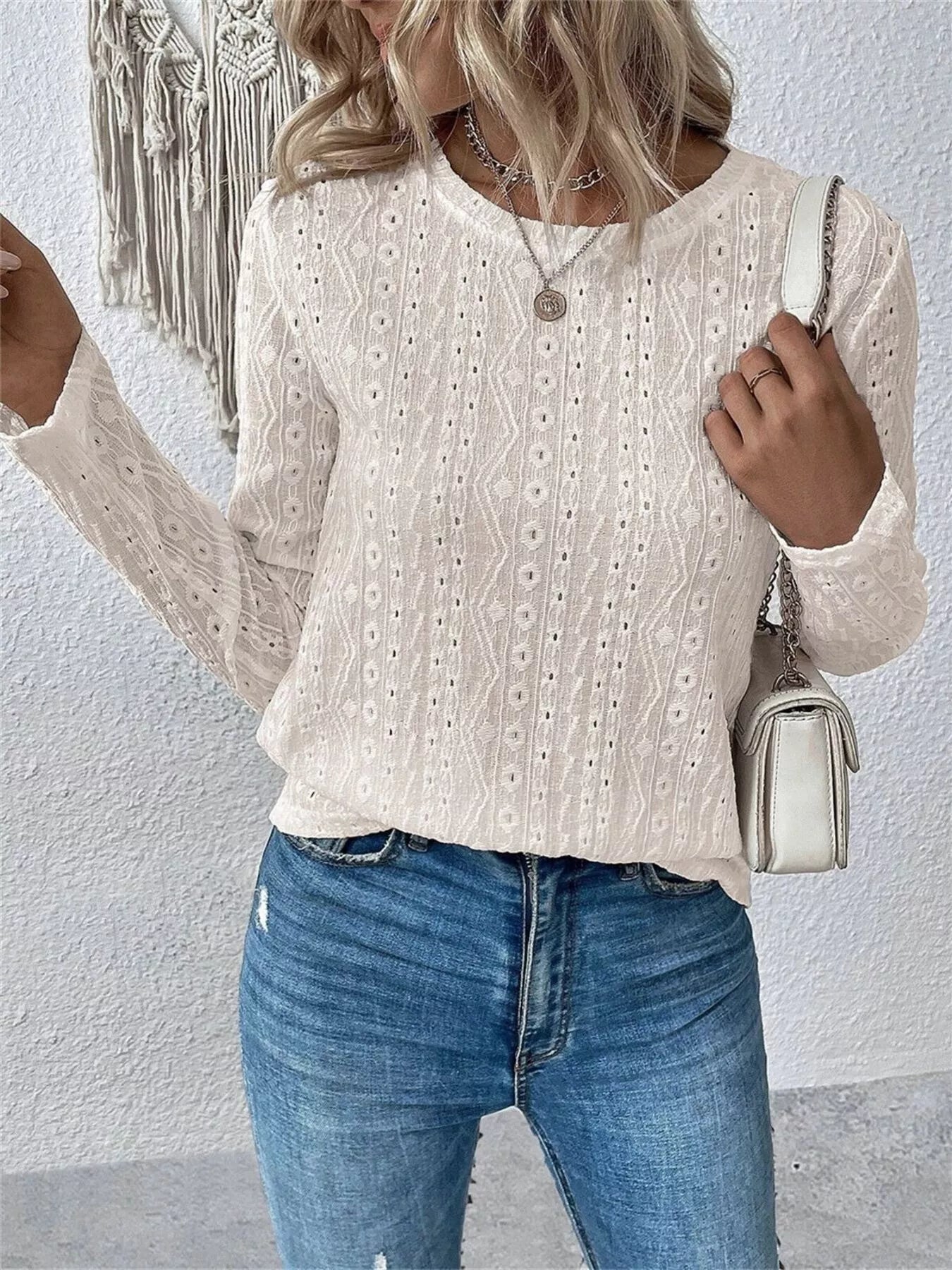 Kaity - Elegante blusa de manga larga con cuello redondo y ojales